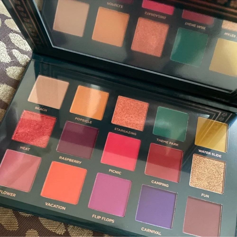 Ace Beautē | Nostalgia Eyeshadow Pallette